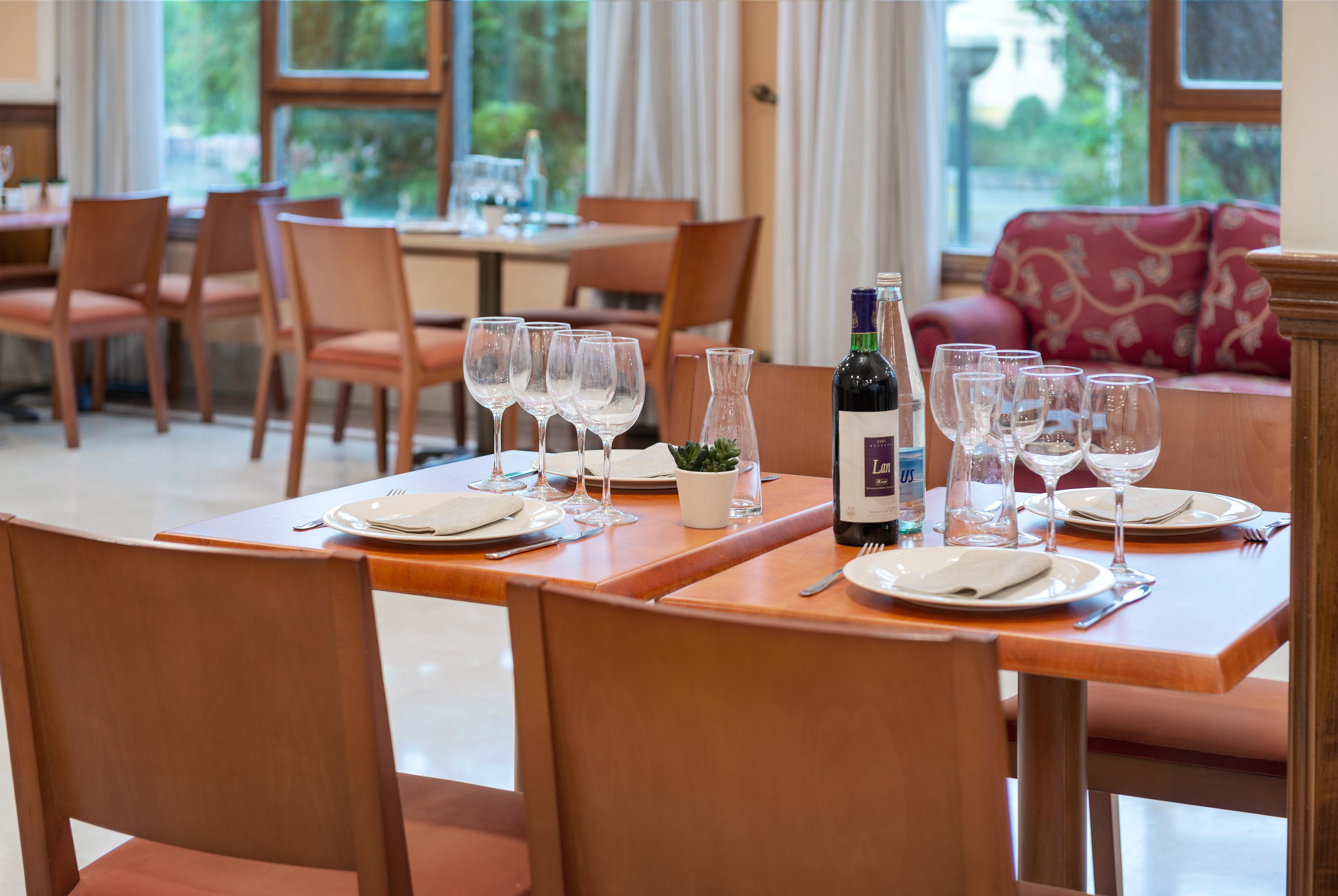 Tryp Bilbao Sondika Hotel Екстер'єр фото