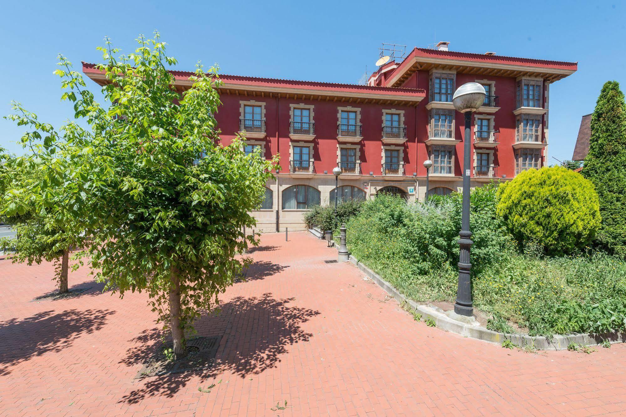 Tryp Bilbao Sondika Hotel Екстер'єр фото