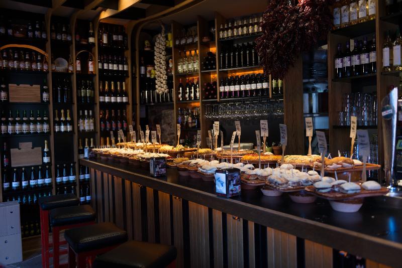 Tryp Bilbao Sondika Hotel Екстер'єр фото