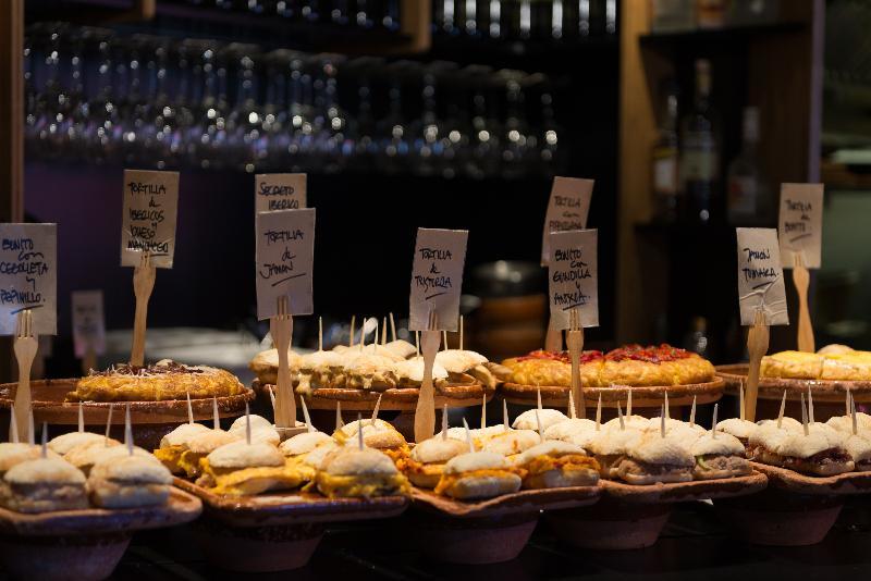 Tryp Bilbao Sondika Hotel Екстер'єр фото